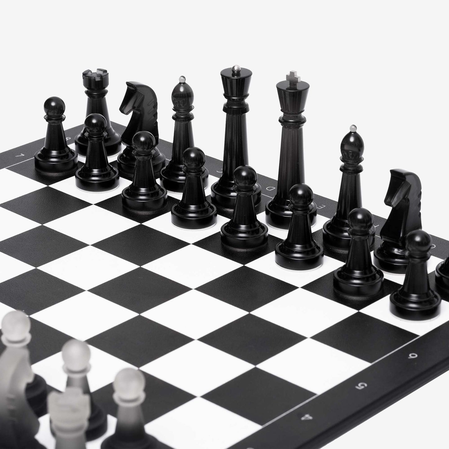 Bộ Cờ Vua Monochrome - Lumina Collection
