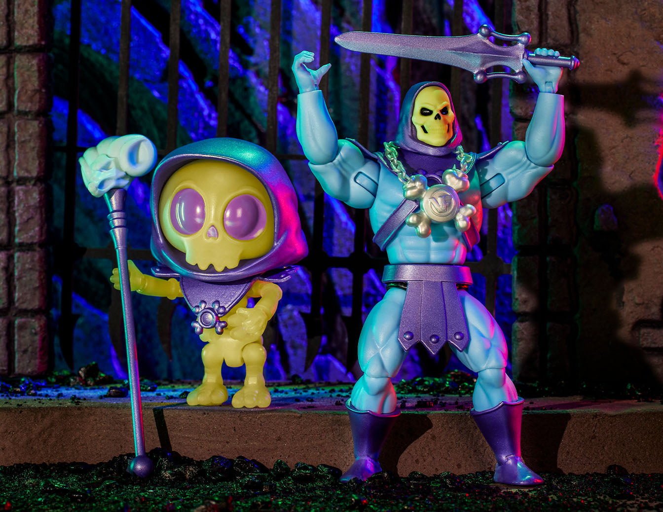 Masters of the Universe Skeletor x VeeFriends Skilled Skeleton 2-Pack - Bộ 2 Mô Hình Khớp Cử Động Mattel Creations