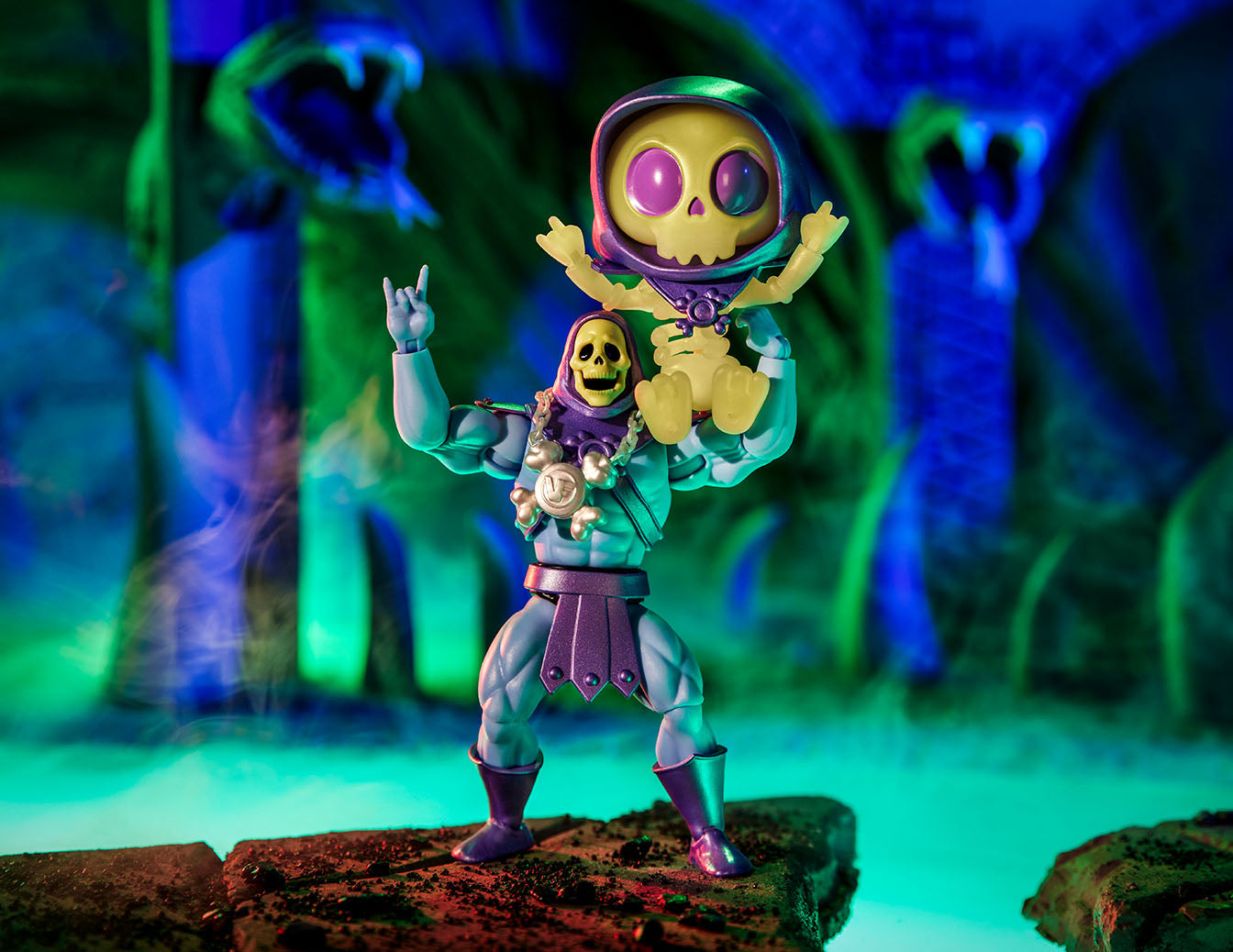 Masters of the Universe Skeletor x VeeFriends Skilled Skeleton 2-Pack - Bộ 2 Mô Hình Khớp Cử Động Mattel Creations