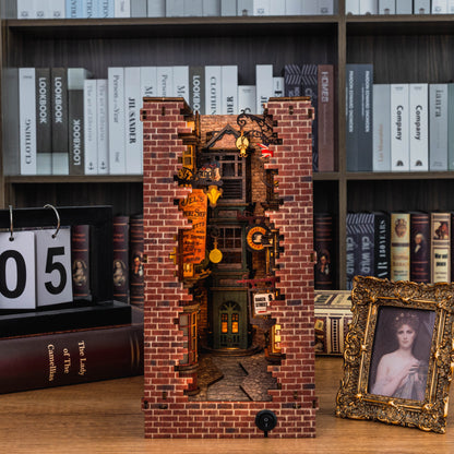 Phố Cổ London - Châu Âu (Mô hình Book Nook)