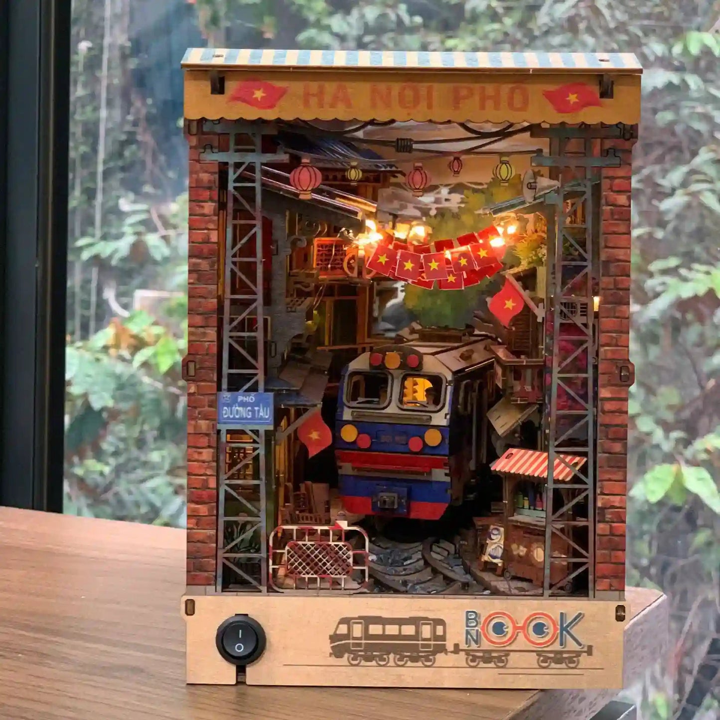 Phố Đường Tàu/ Train Street Hanoi - Việt Nam | Book Nook Mô Hình Gỗ
