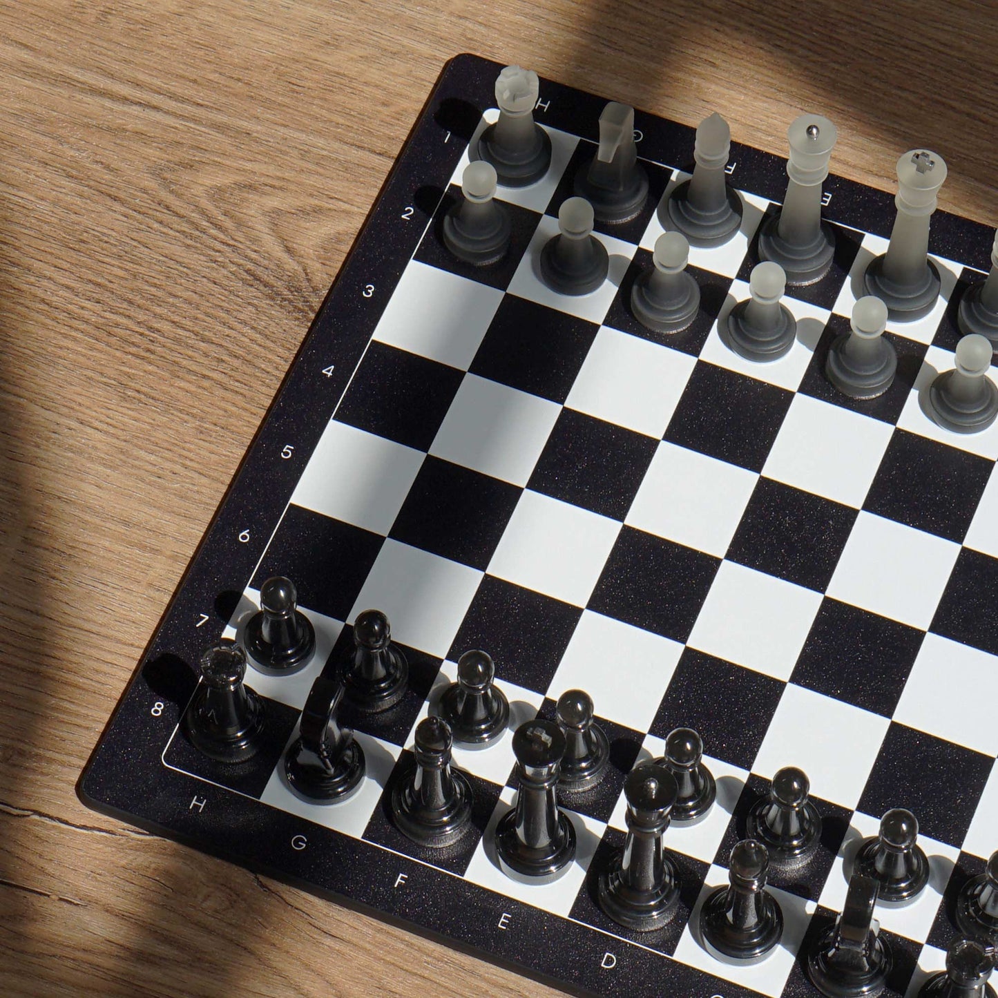 Bộ Cờ Vua Monochrome - Lumina Collection