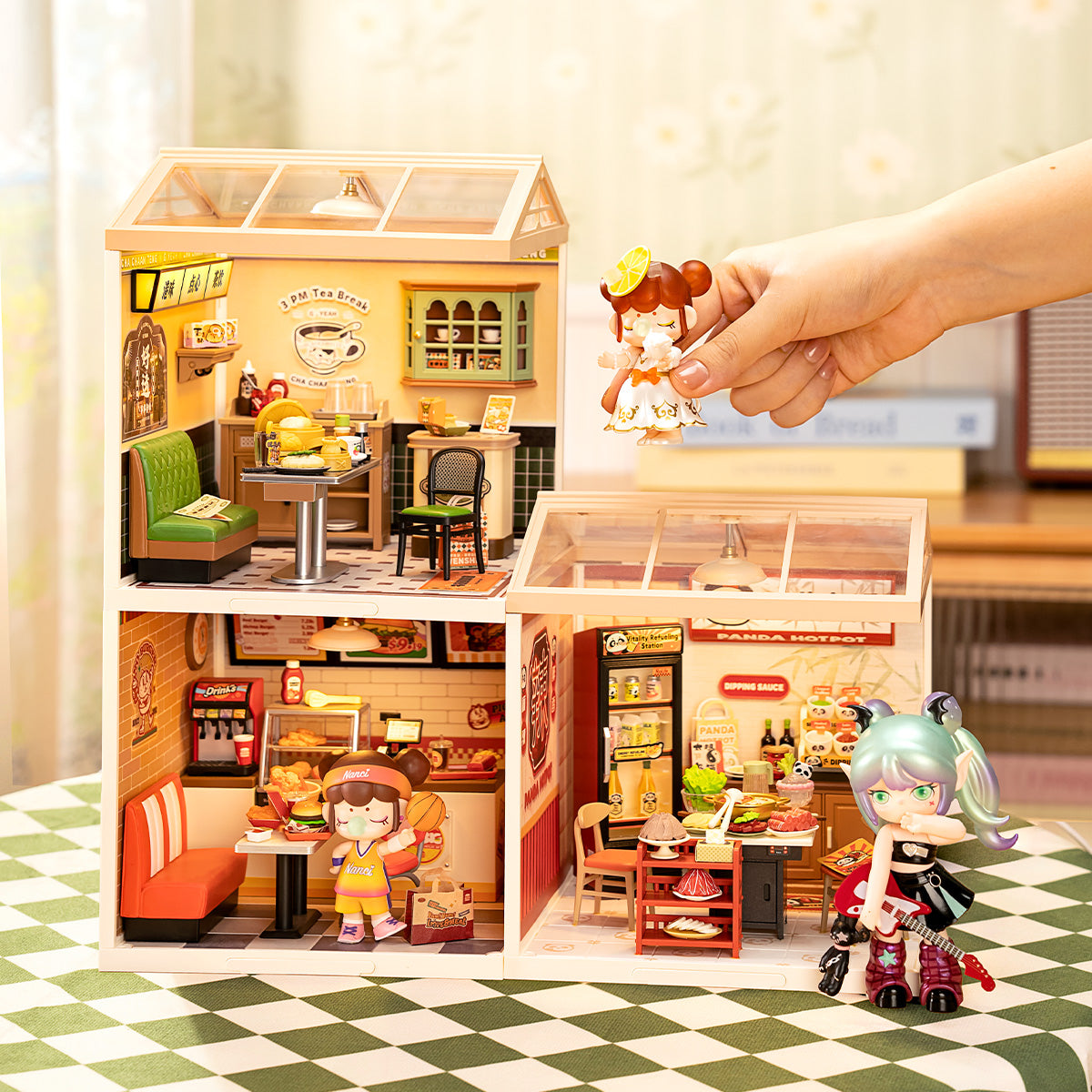 Rolife Hong Kong Bites Cafe DIY Miniature House DW021 - Mô hình tiệm ăn Hồng Kông lắp ráp - Rolife