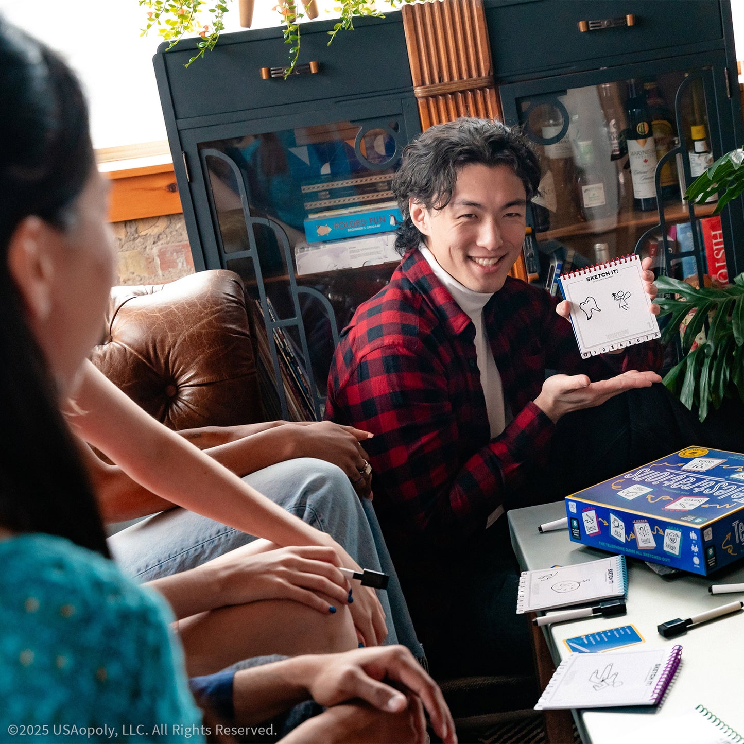 Telestrations® 12 Player (2nd Edition) - Board game vẽ hình đoán chữ cho nhóm lớn - The Op Games