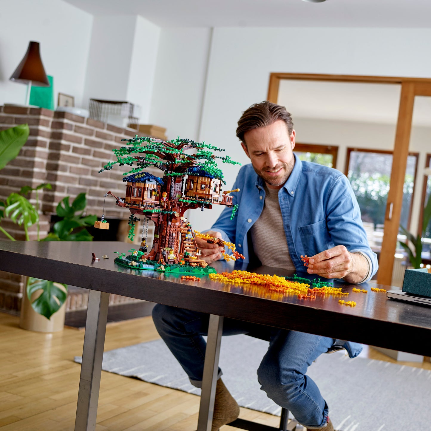 LEGO® Ideas Tree House - Bộ Lắp Ráp Nhà Trên Cây - LEGO 21318 - Góc nhìn khác 3