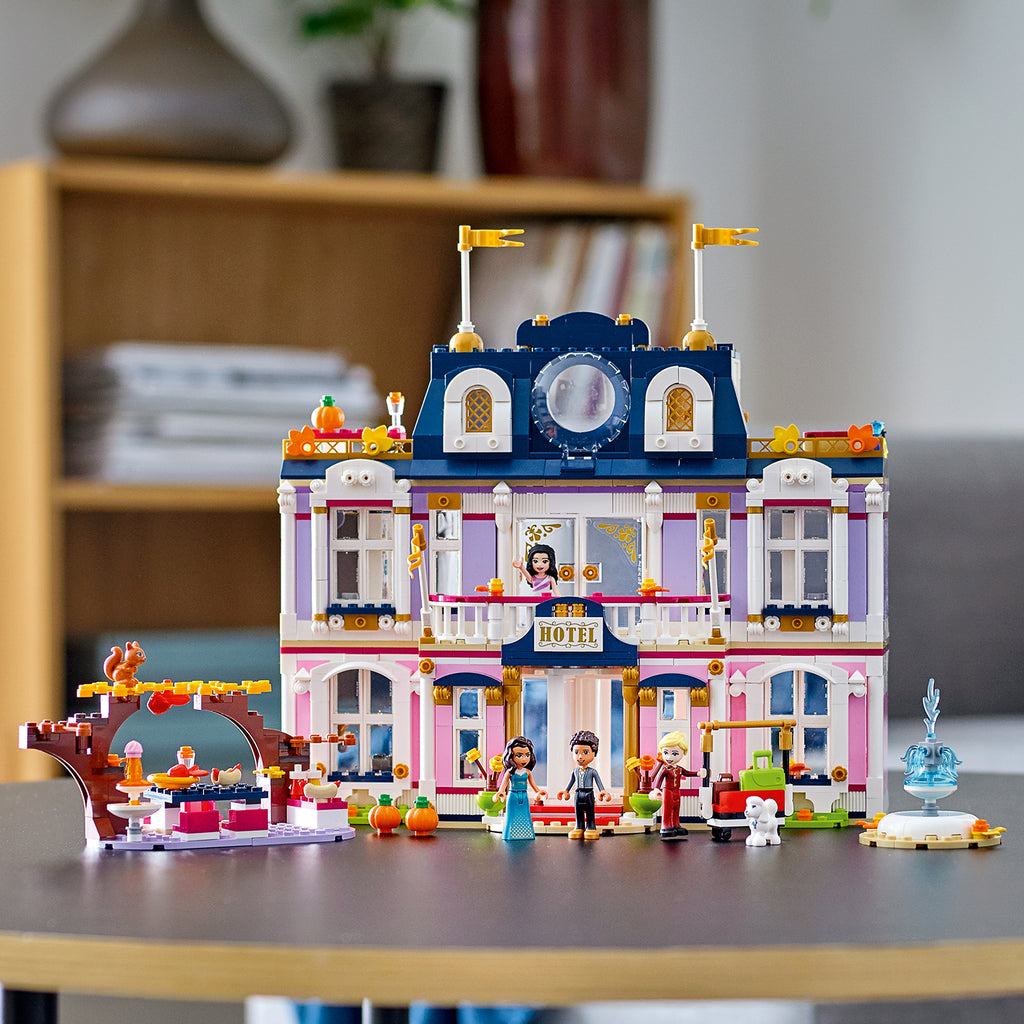LEGO® Friends™ Heartlake City Grand Hotel - Khách Sạn Grand Heartlake City - LEGO 41684 - Hình ảnh bổ sung 4