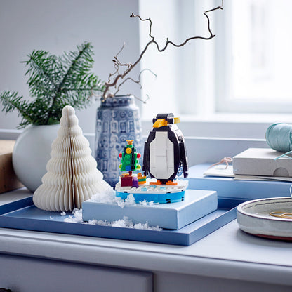 LEGO® Christmas Penguin - Đồ chơi lắp ráp Chim Cánh Cụt Giáng Sinh - LEGO 40498 - Hình ảnh bổ sung 4