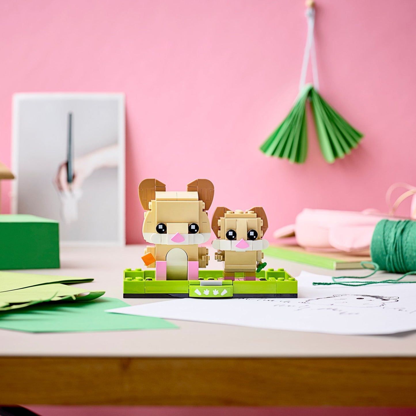 LEGO® BrickHeadz™ Hamster - Đồ Chơi Lắp Ráp Chuột Hamster - LEGO 40482 - Góc nhìn khác 3