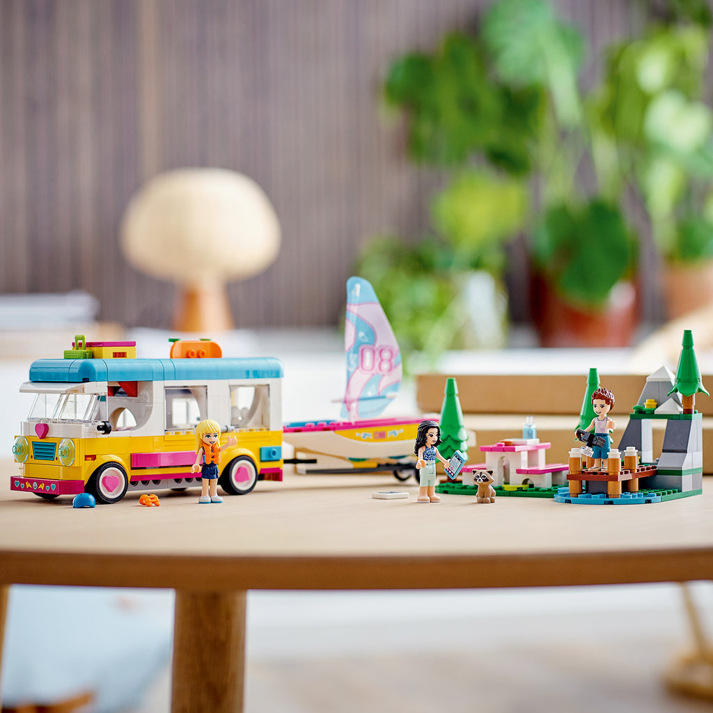 LEGO® Friends™ Forest Camper Van and Sailboat - Đồ chơi lắp ráp Xe cắm trại và Thuyền buồm LEGO 41681 - Hình ảnh bổ sung 6