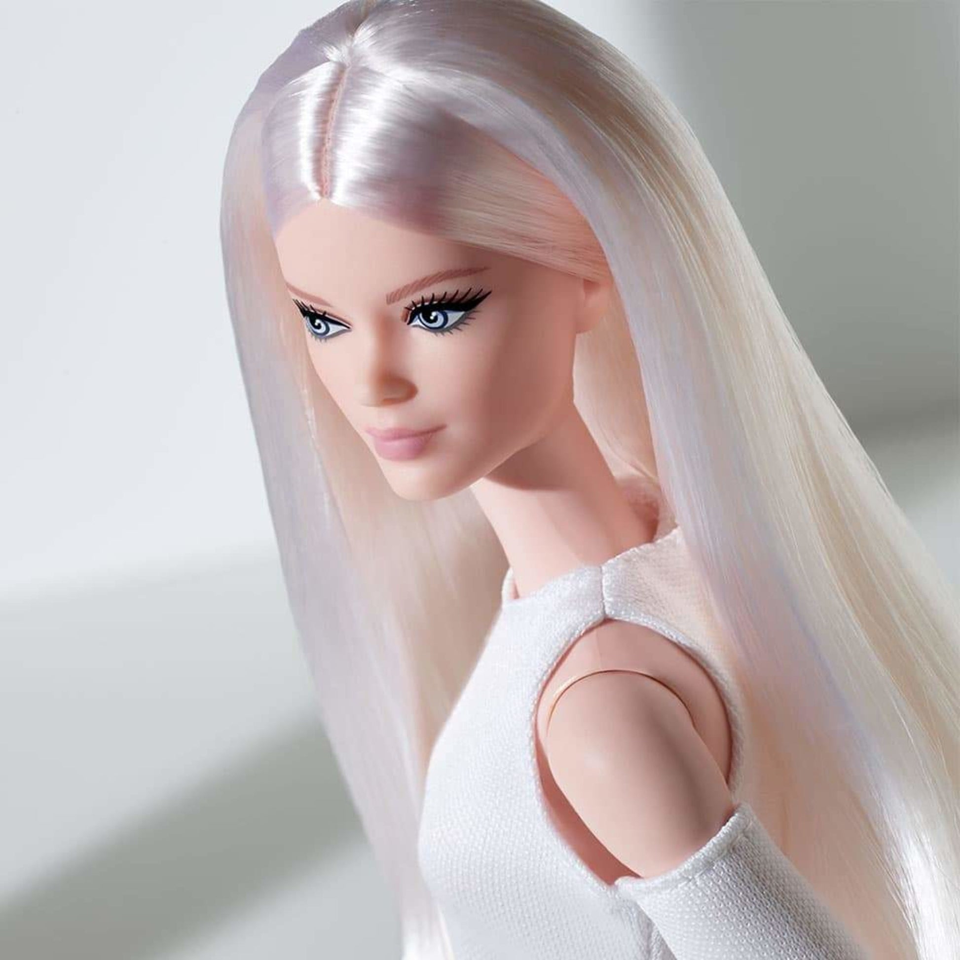 Barbie Looks Doll (Tall, Blonde) - Búp bê thời trang cao cấp Barbie Signature - Hình ảnh bổ sung 5
