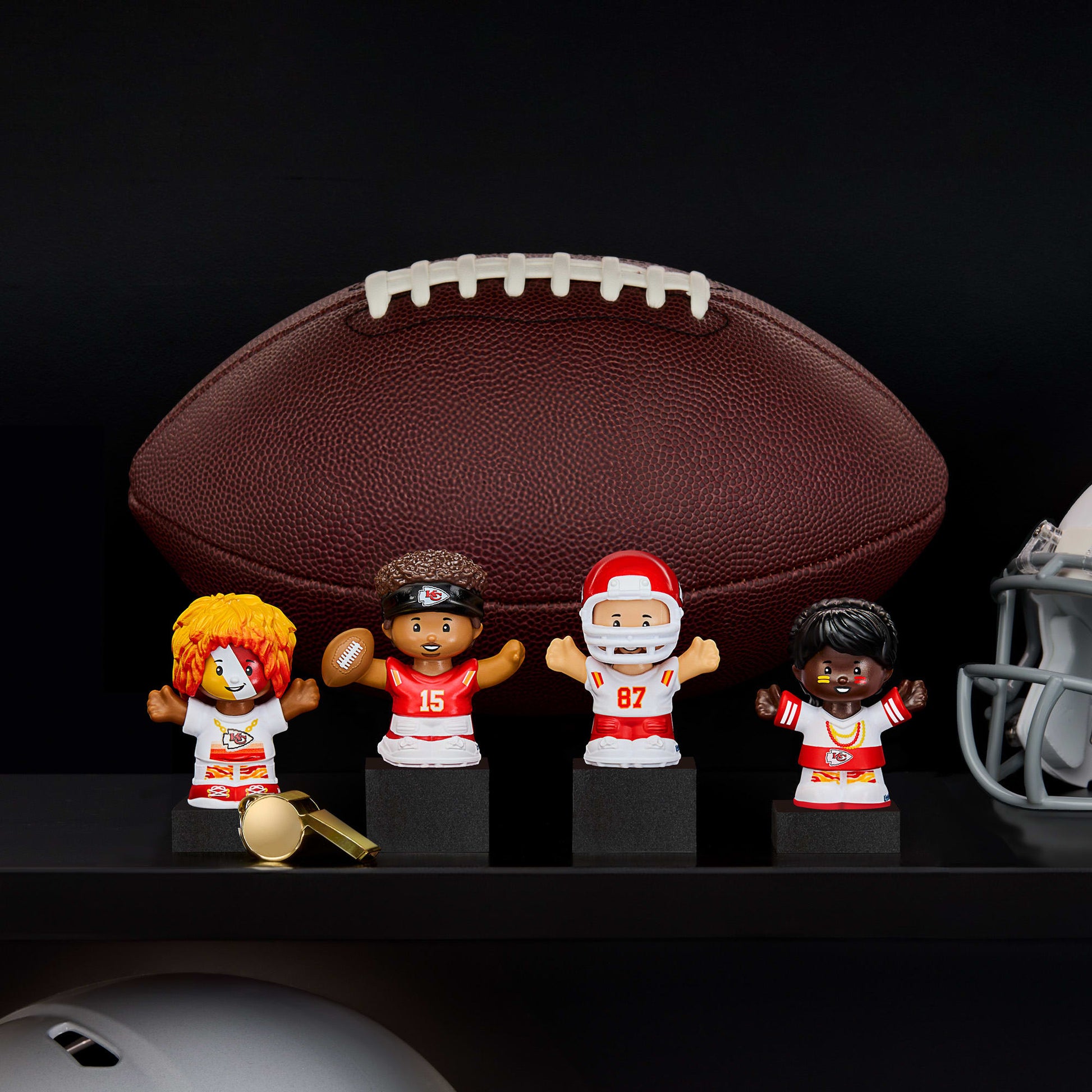 Little People Collector x NFL Kansas City Chiefs Set - Bộ Mô Hình Nhân Vật Sưu Tầm - Mattel - Hình ảnh chi tiết 2