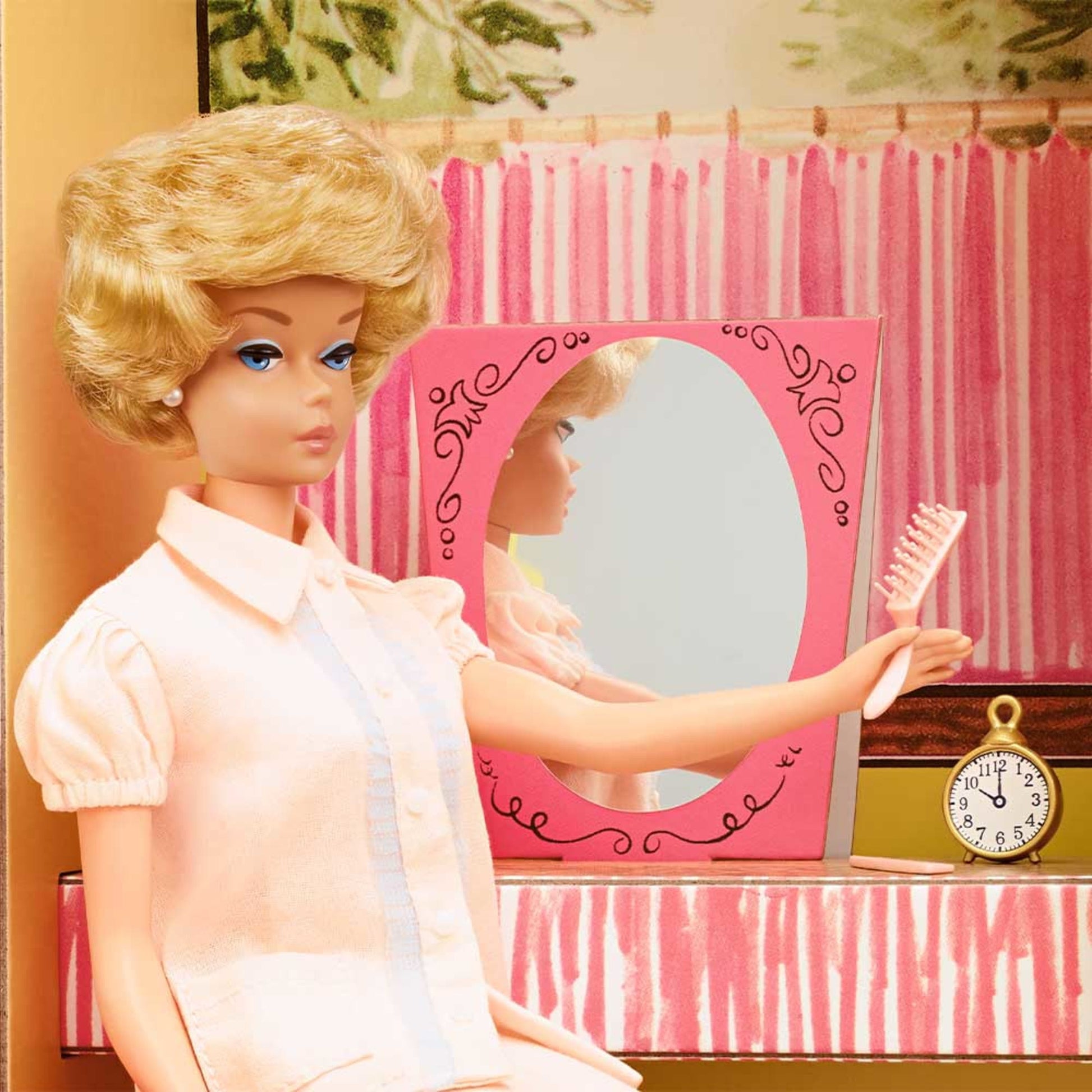 Barbie Dream House By Mattel, Inc. Doll, House and Accessories - Nhà Búp Bê Cổ Điển Kỷ Niệm 75 Năm Mattel Platinum Label - Hình ảnh bổ sung 4
