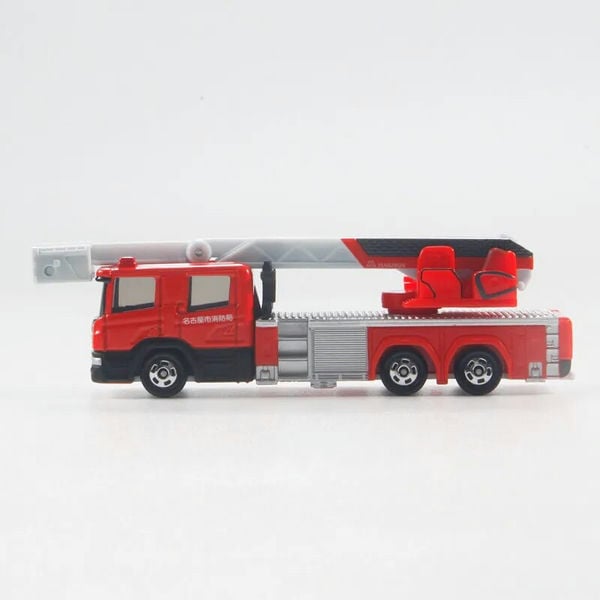Long Tomica No. 145 Nagoya City Fire Bureau Ladder Truck M32L-AT