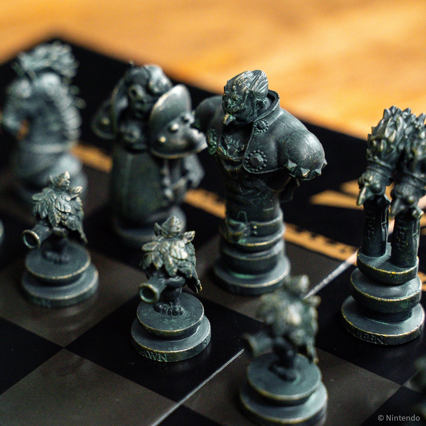 The Legend of Zelda™ Chess Set - Bộ Cờ Vua Cao Cấp Chính Hãng The Op Games