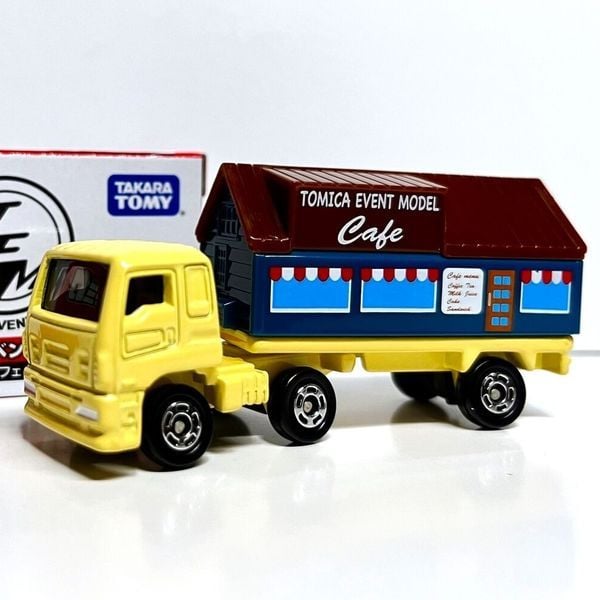 Tomica Event Model No. 26 Isuzu Giga Mobile Cafe Tomica Coffee Shop