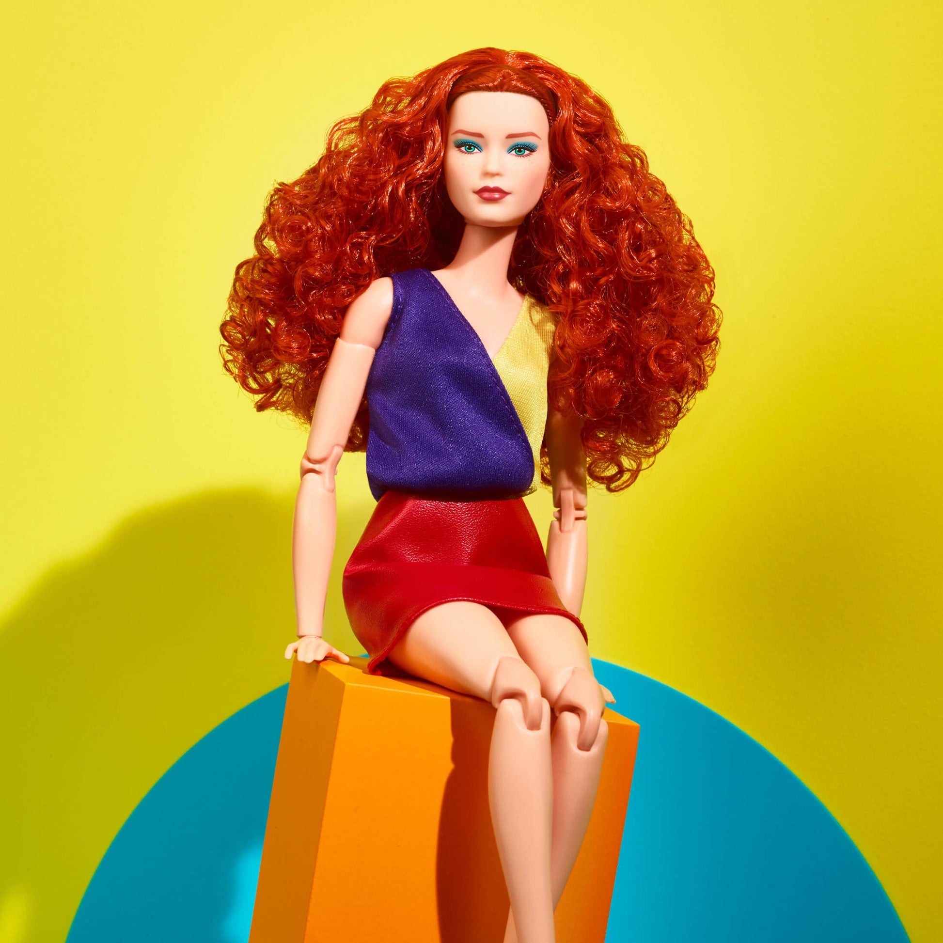 Barbie Looks Doll (Original, Curly Red Hair) Búp bê sưu tầm thời trang #13 Barbie Signature HJW80 Mattel Creations - ảnh 2 - 