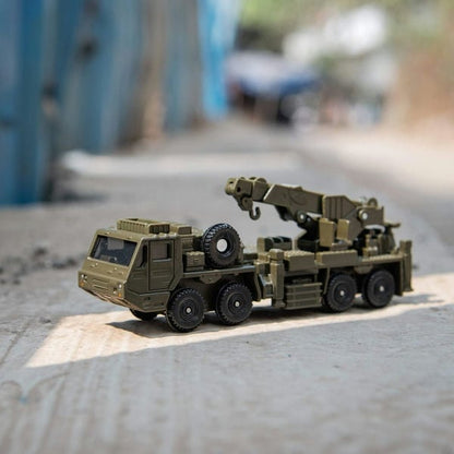 Long Tomica No. 141 JGSDF Heavy Wheeled Recovery Vehicle