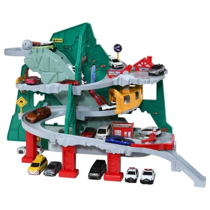 Tomica World Adventure Mountain Driving - Go Through the Tunnel! Drive up the Mountain