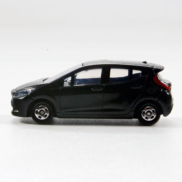 Đồ chơi mô hình xe Tomica No.34 Toyota Aqua Special First Edition