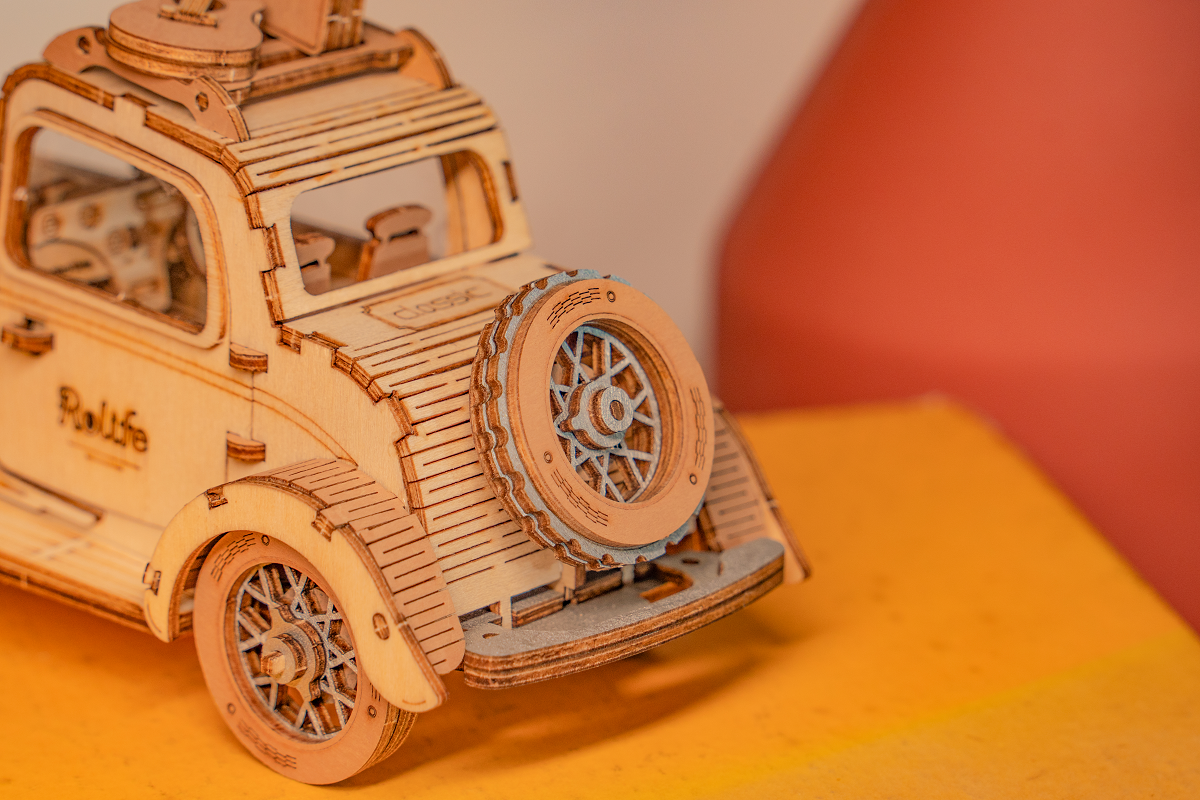 Rolife Modern 3D Wooden Puzzle - Vintage Car TG504 - Mô hình lắp ráp gỗ 3D xe hơi cổ điển - Rolife