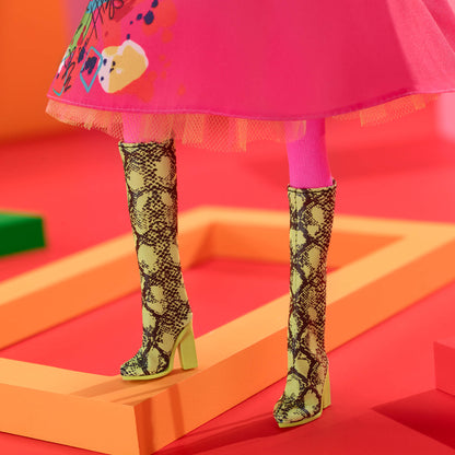 Weird Barbie – Barbie The Movie Búp Bê Sưu Tầm Barbie Signature - Hình ảnh bổ sung 9