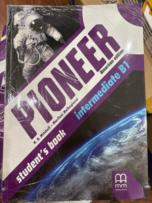 AMERICAN PIONEER INTERMEDIATE STUDENT'S BOOK