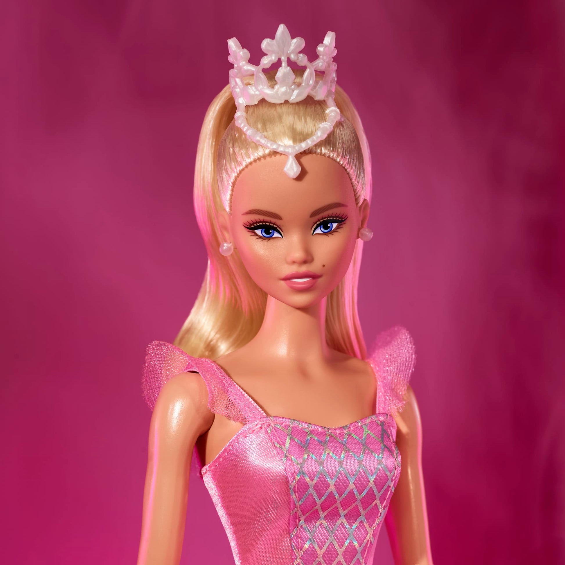 Ballet Wishes Barbie Doll - Búp bê Sưu tầm Vũ công Ballet - Barbie Signature - Góc nhìn khác 3