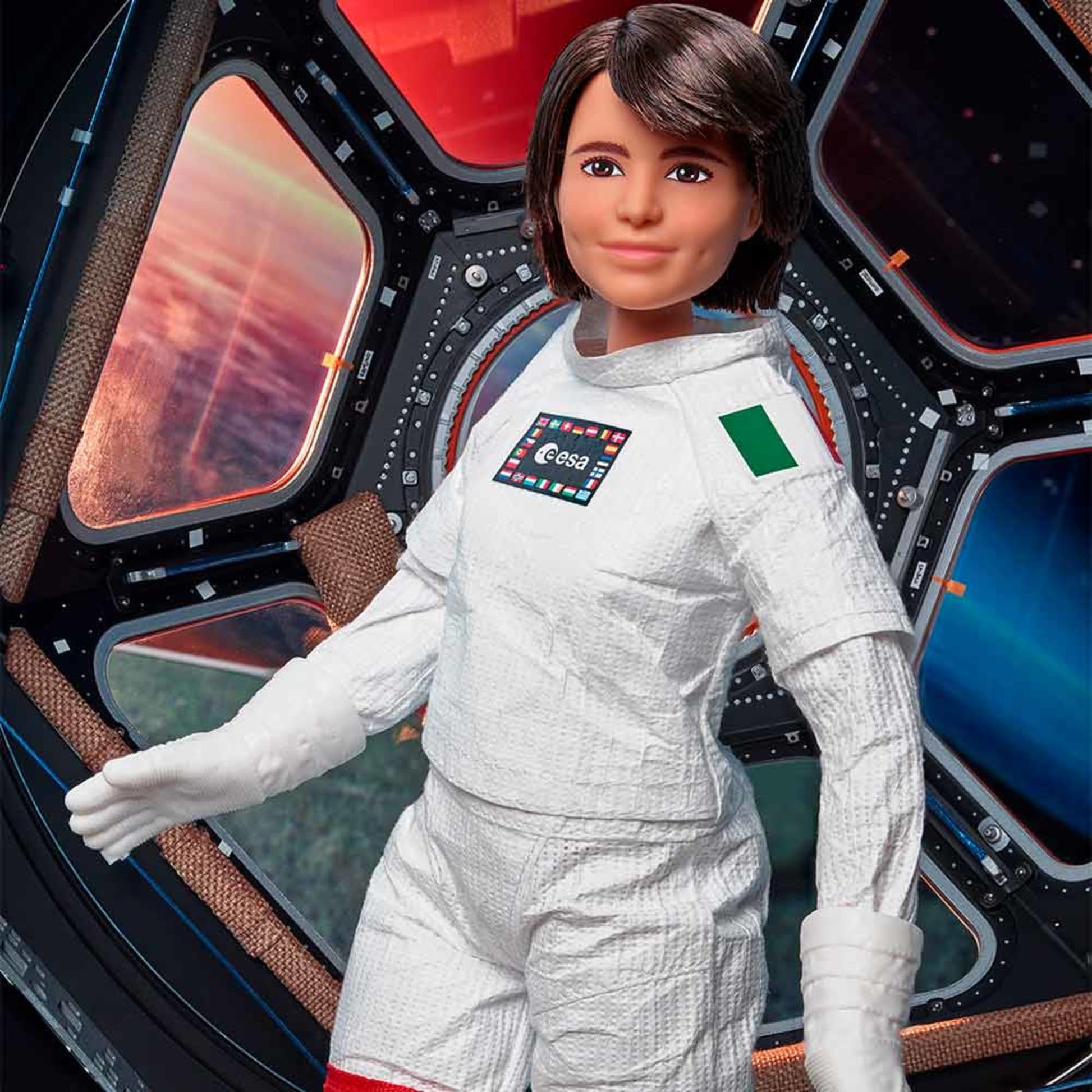 Samantha Cristoforetti Barbie Doll - Búp Bê Phi Hành Gia Sưu Tầm - Barbie Signature - Hình ảnh bổ sung 6