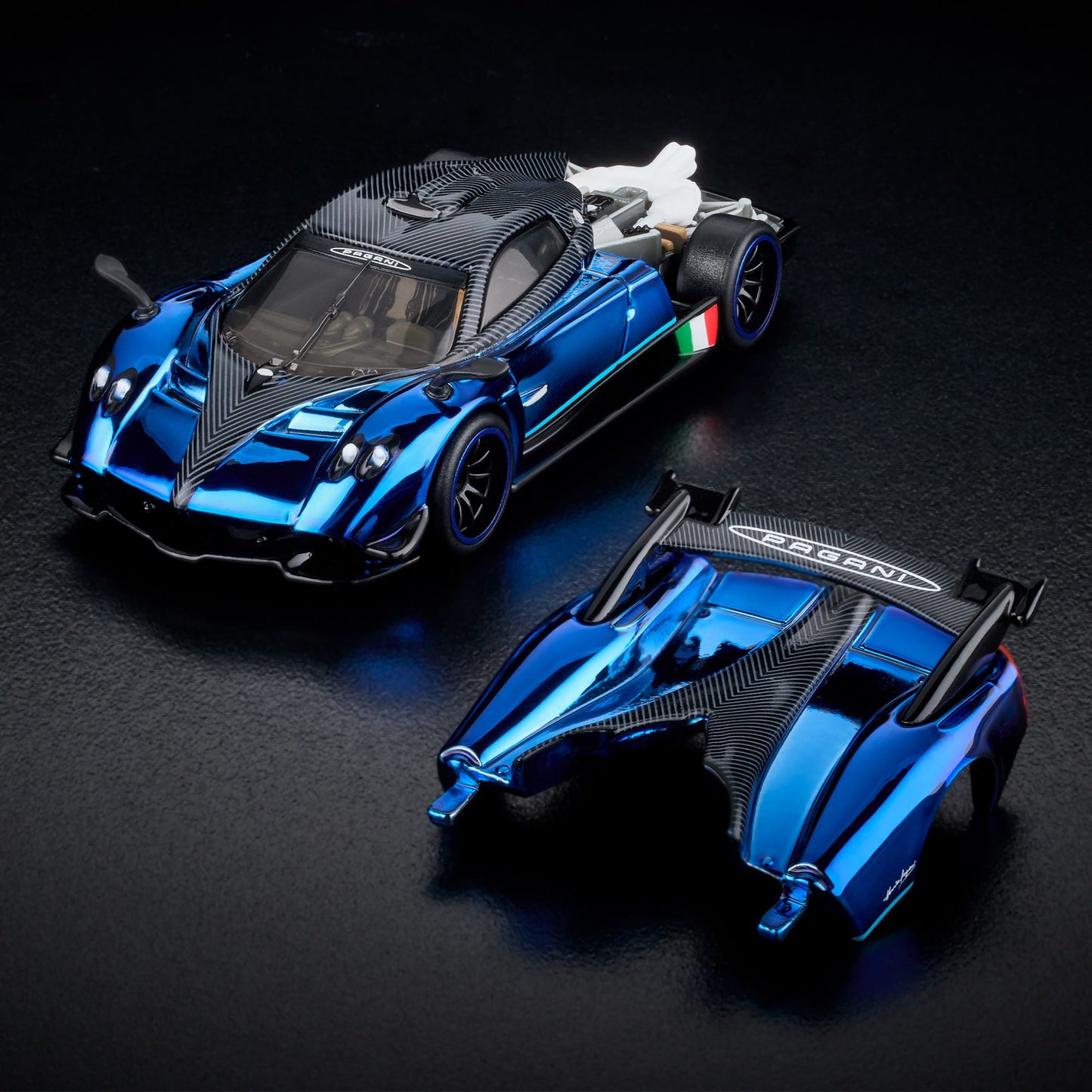 RLC Exclusive 2021 Pagani Huayra R - Mô Hình Siêu Xe Hot Wheels Cao Cấp