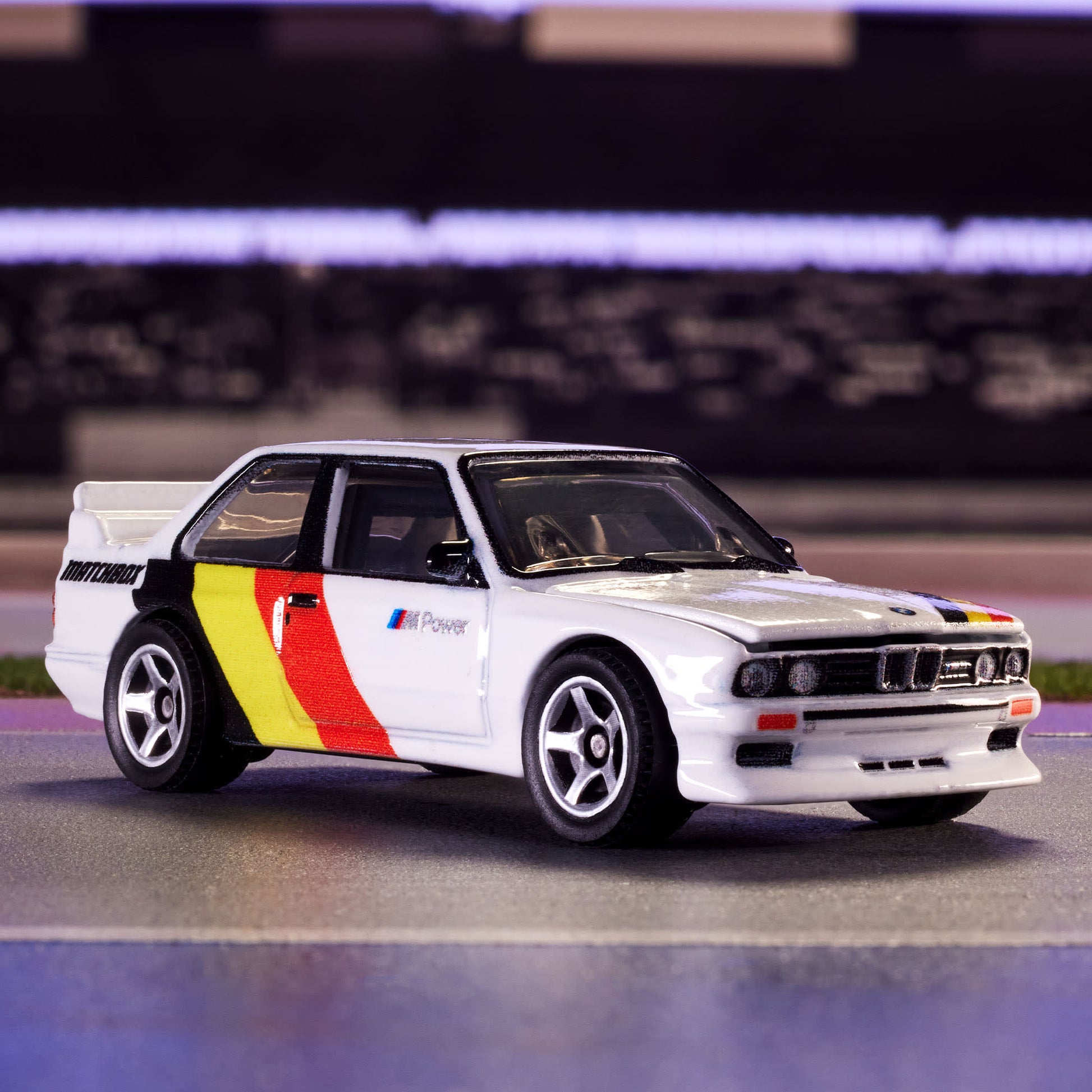 Matchbox 1993 BMW E30 M3 - Xe Mô Hình Tỉ Lệ 1:64 - Matchbox Collectors - Hình ảnh chi tiết 2