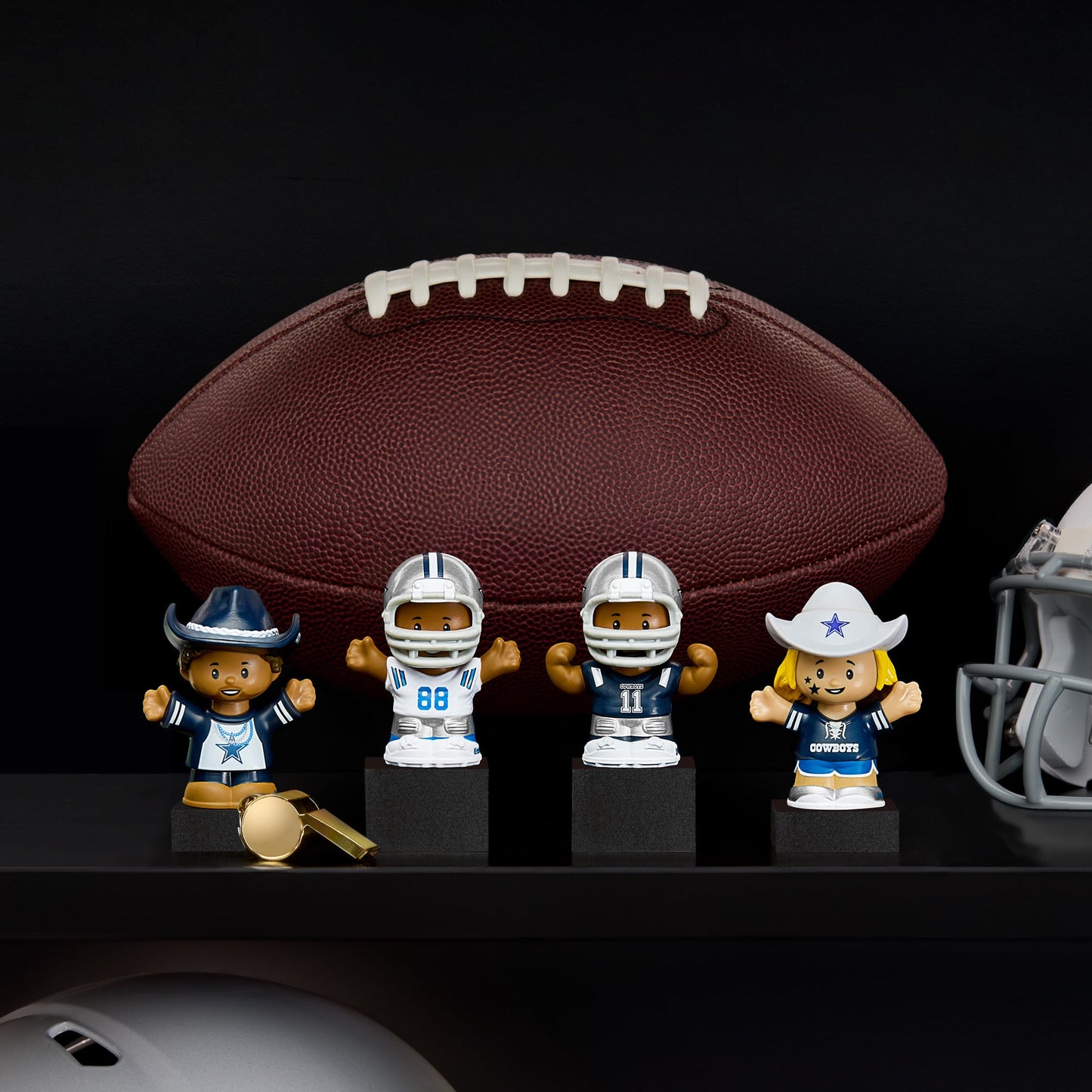 Little People Collector x NFL Dallas Cowboys Set - Bộ Mô Hình Đồ Chơi Sưu Tầm - Mattel Fisher-Price - Hình ảnh chi tiết 2
