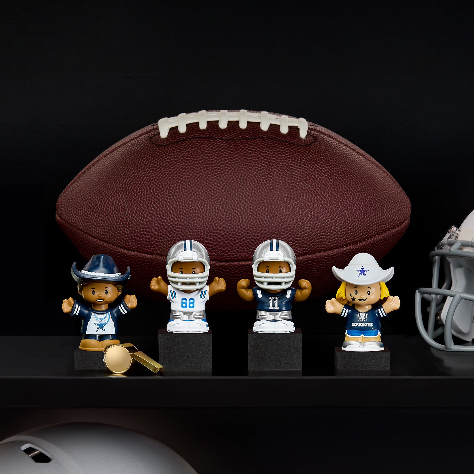 Little People Collector x NFL Dallas Cowboys Set - Bộ Mô Hình Đồ Chơi Sưu Tầm - Mattel Fisher-Price - Hình ảnh chi tiết 2