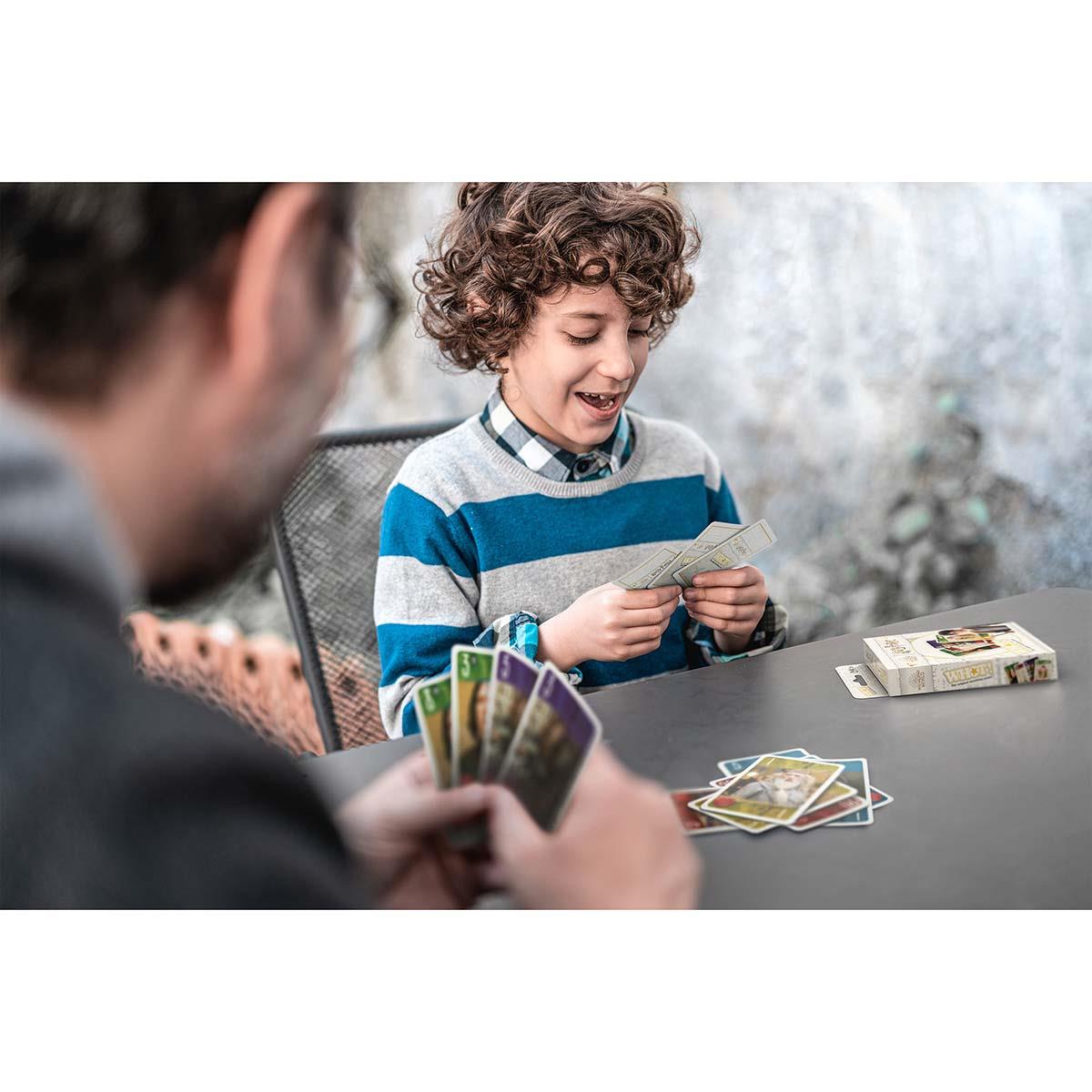 WHOT! - Harry Potter Card Game - Trò chơi thẻ bài gia đình - Winning Moves - Hình ảnh bổ sung 4