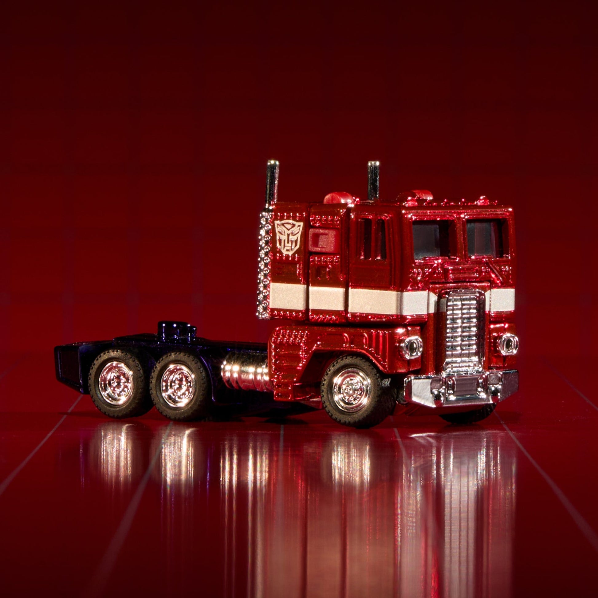 Hot Wheels Transformers Optimus Prime - Mô Hình Biến Hình Die-cast Hot Wheels Hot Wheels - ảnh 8 - Collectible Die-cast Vehic