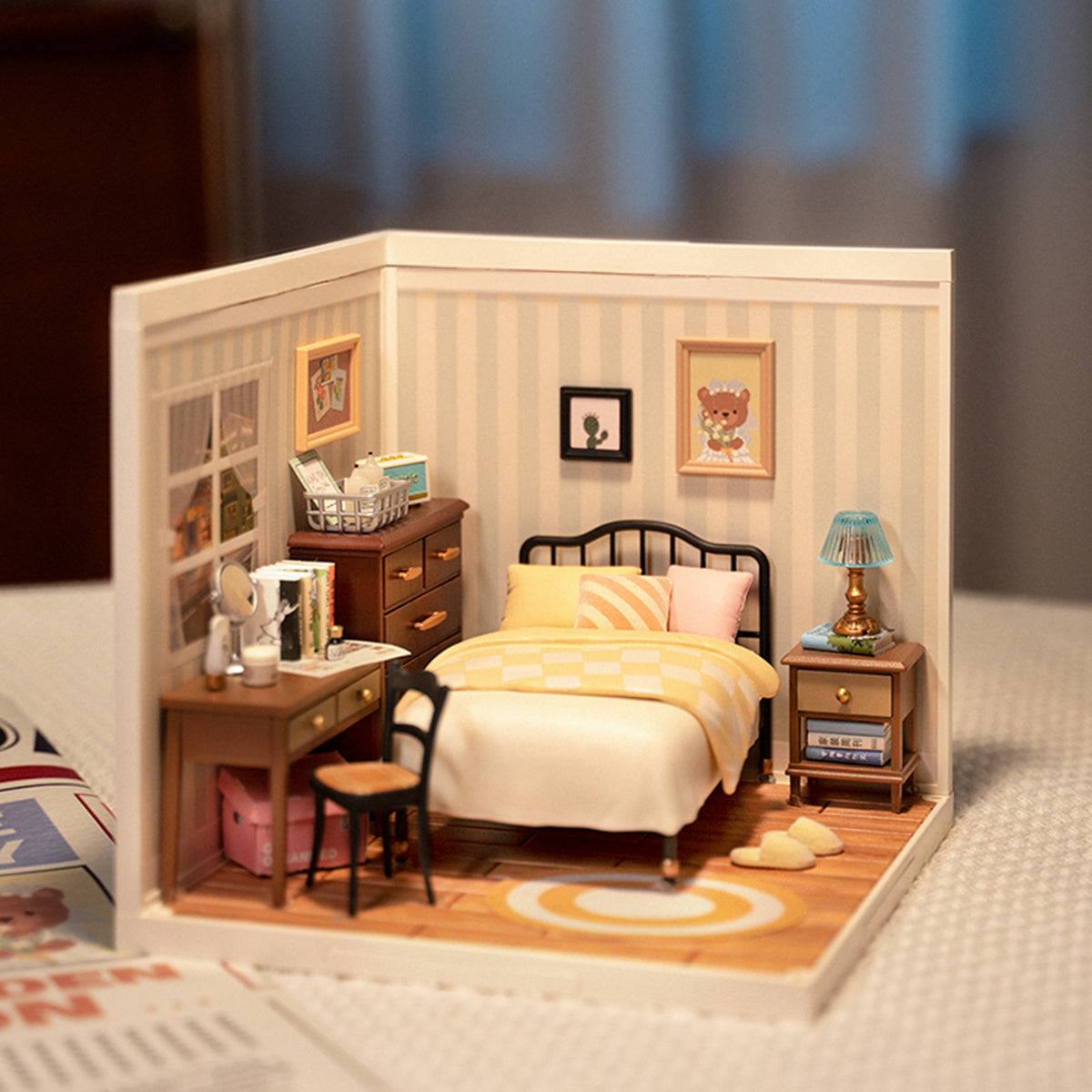 Rolife Sweet Dream Bedroom DW009 - Mô hình nhà nhựa tí hon DIY - Rolife Super Creator