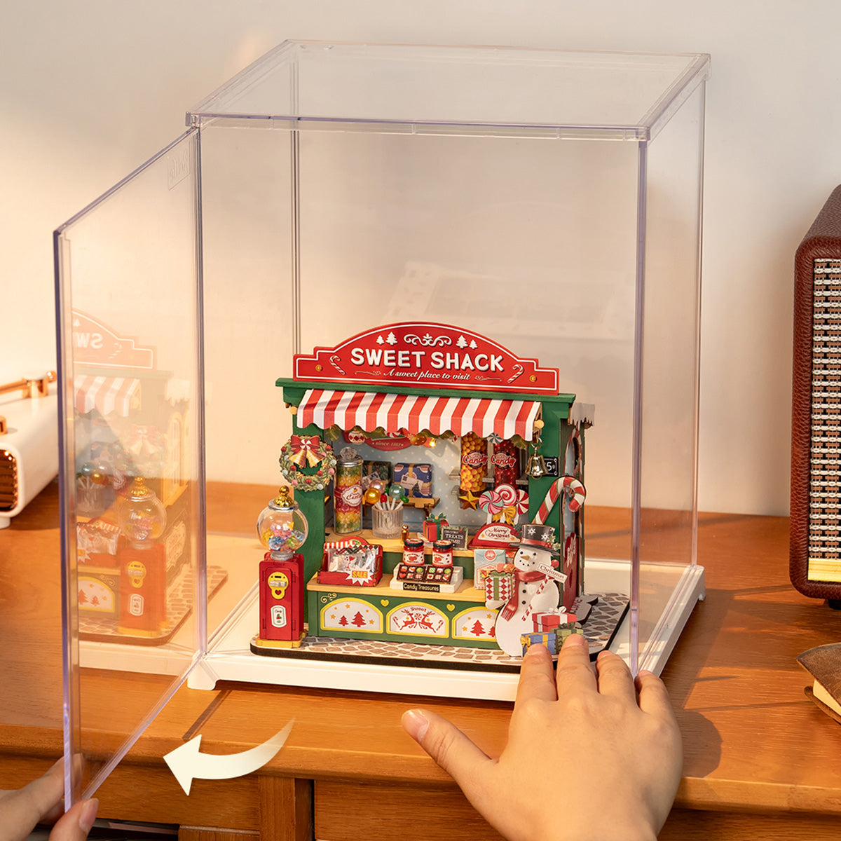 Rolife Clear Display Case Portrait Size M DF05L - Hộp trưng bày trong suốt cho Book Nook - Rolife