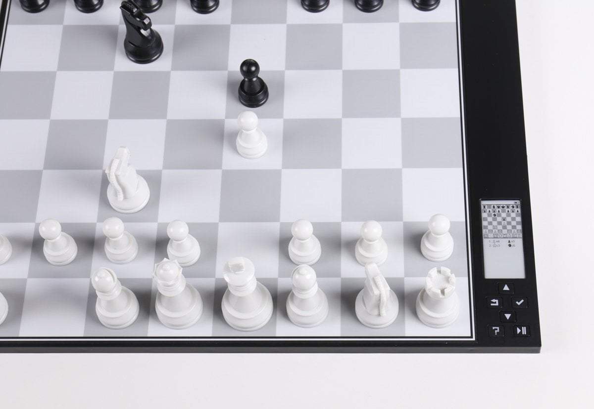 DGT Centaur Chess Computer - Máy chơi cờ vua điện tử thông minh - DGT DGT - ảnh 2 - Electronic Chess