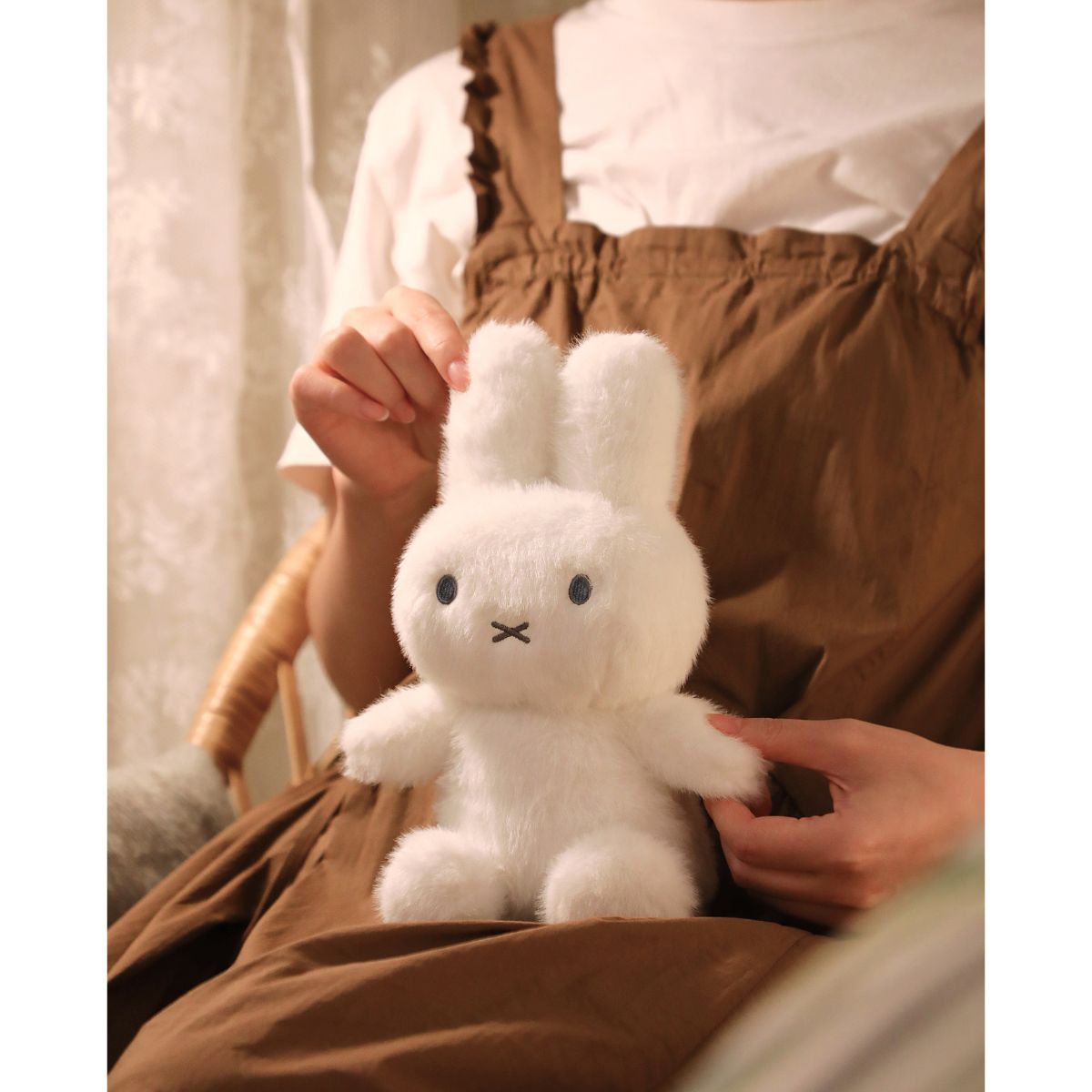MIFFY White Rabbit Stuffed Animal Toy - Thú nhồi bông Thỏ Trắng - Miffy MIF37306