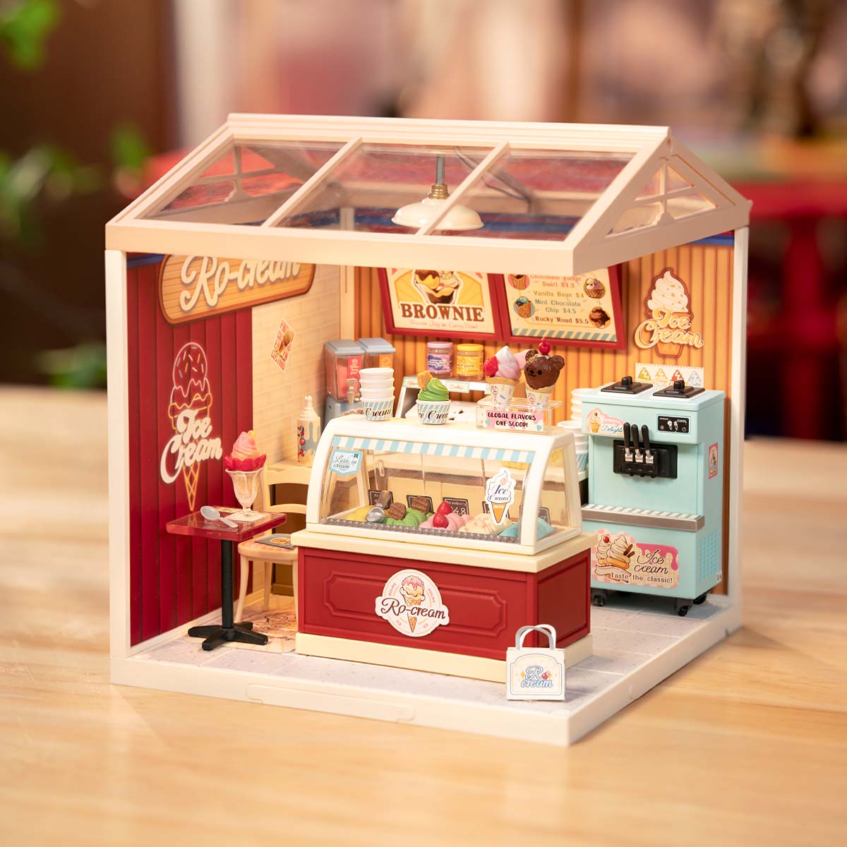 Rolife Flavorful Ice Cream DIY Miniature House DW018B - Mô hình nhà búp bê mini tự lắp ráp - Rolife DW018B