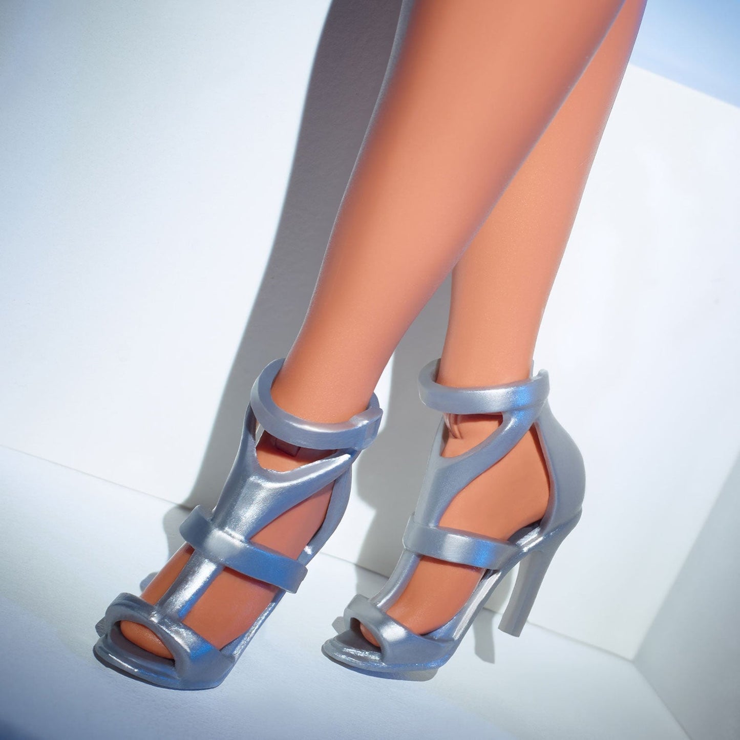 Barbie Signature Barbie Looks Doll (Curvy, Brunette) - Búp bê Sưu tầm Cao cấp Mattel HBX95