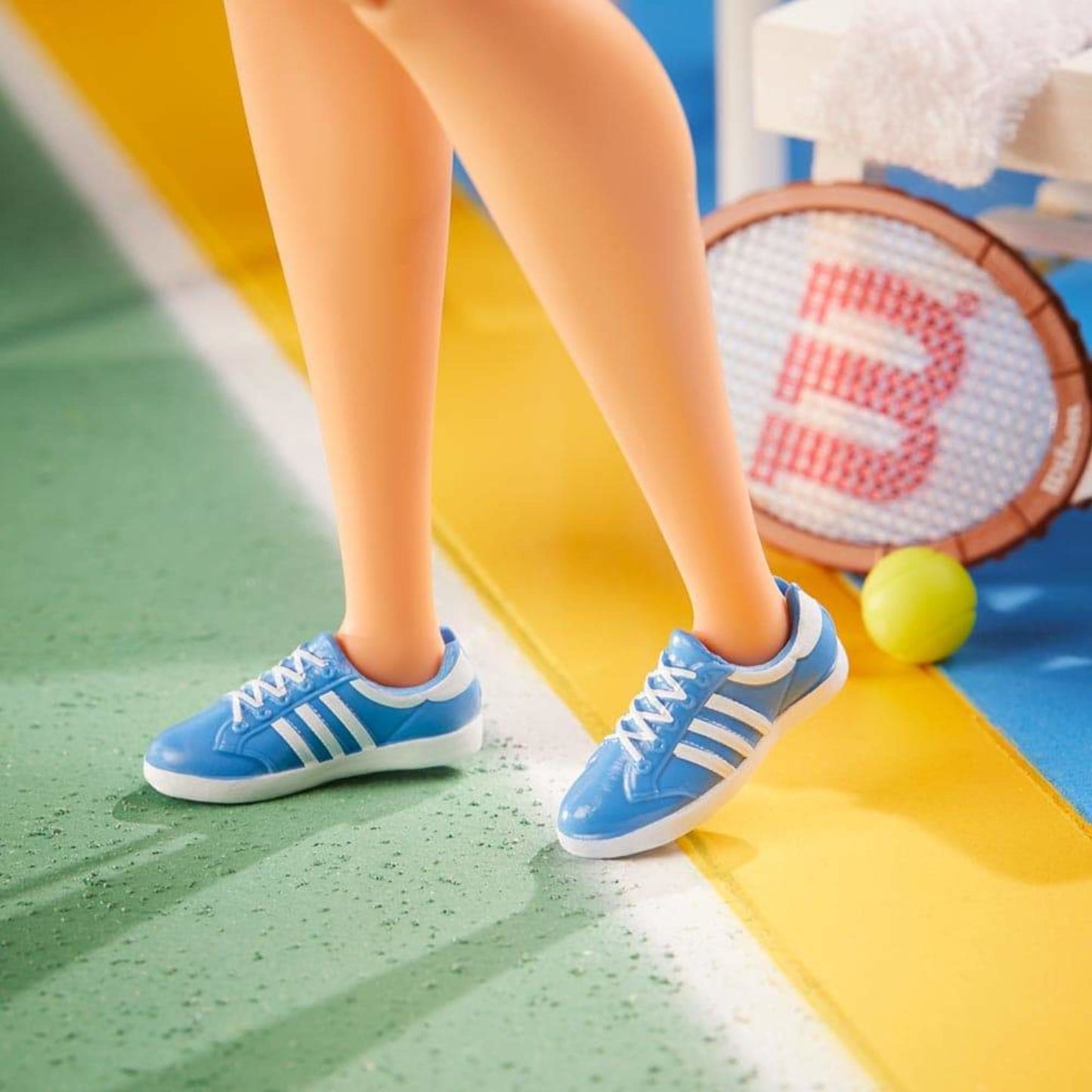 Billie Jean King Barbie Inspiring Women Series Doll - Búp bê Sưu tầm Huyền thoại Quần vợt - Mattel GHT85 - Hình ảnh bổ sung 5
