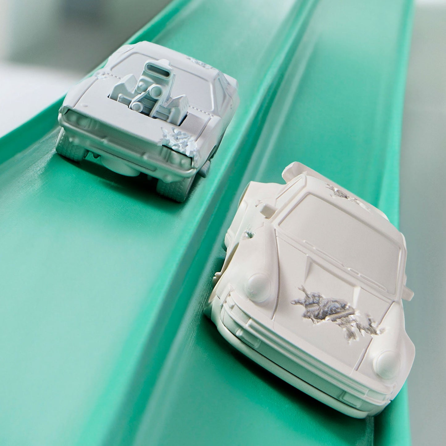 Hot Wheels x Daniel Arsham Complete Car and Rally Case Set - Bộ Sưu Tập Xe Mô Hình Nghệ Thuật Cao Cấp - Mattel Creations