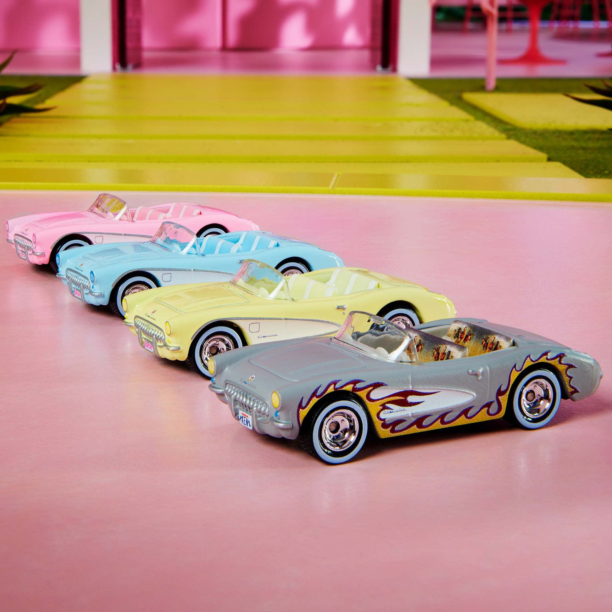 Barbie The Movie Hot Wheels Corvette 4-Pack Bộ 4 Xe Mô Hình Corvette Tỷ Lệ 1:64 Mattel Creations HRL24 - Góc nhìn khác 3