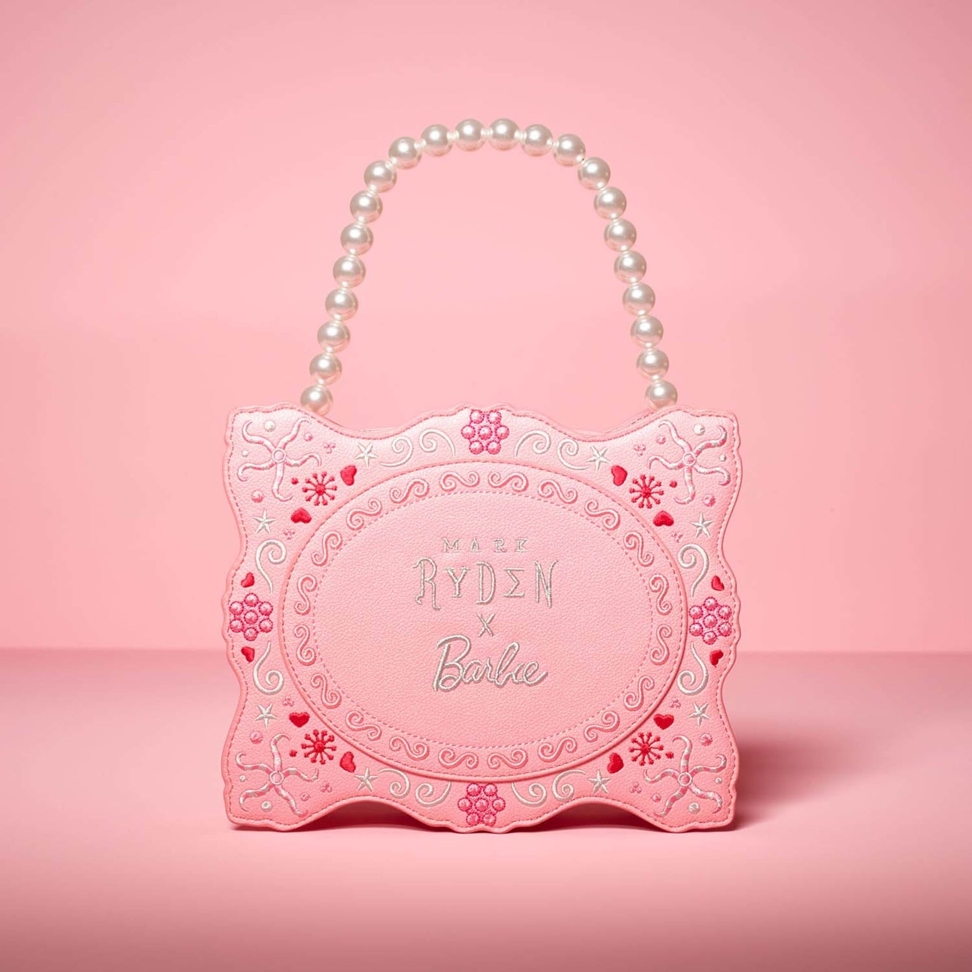 Mark Ryden x Barbie Pink Pop Purse - Túi Xách Thời Trang Nghệ Thuật Cao Cấp Barbie Signature - Hình ảnh chi tiết 2