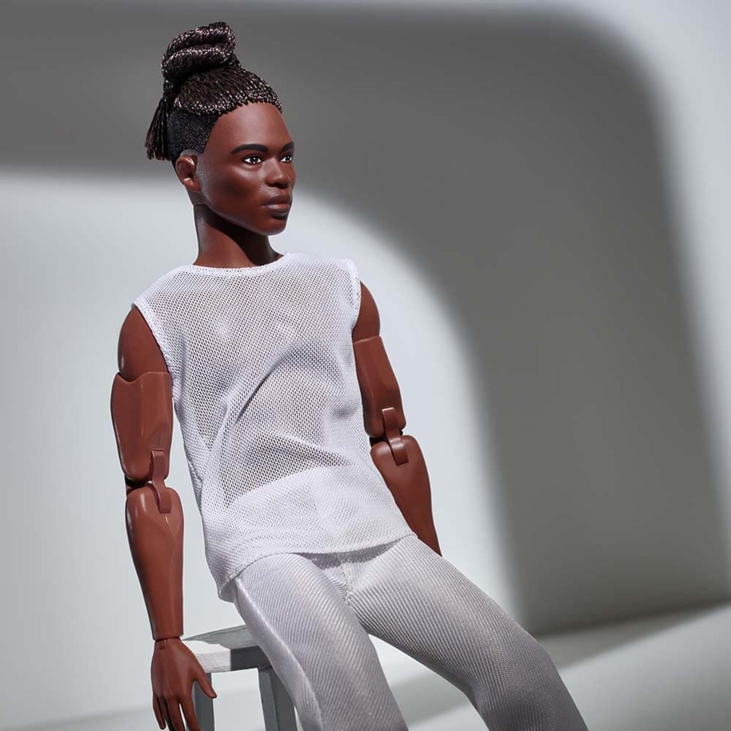Barbie Looks Ken Doll (Brunette with Braids & Bun Hairstyle) - Búp Bê Ken Thời Thượng Dòng Black Label - Mattel GXL14 - Hình ảnh bổ sung 7
