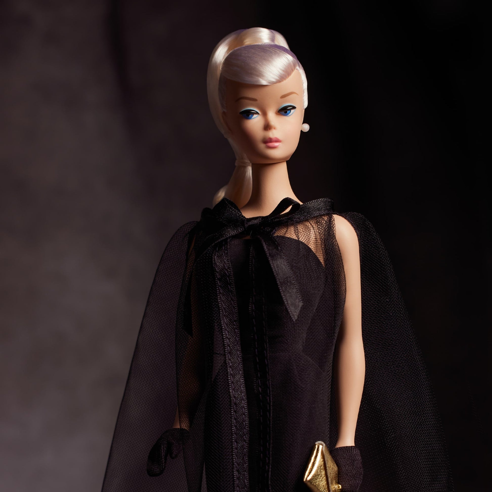 Swirl Pony Barbie Doll - Búp Bê Sưu Tầm Silkstone Cổ Điển Barbie Signature (HRM88) - Hình ảnh bổ sung 4