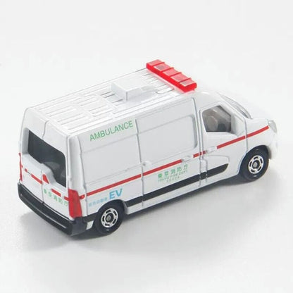 Tomica No. 44 Nissan NV400EV Ambulance
