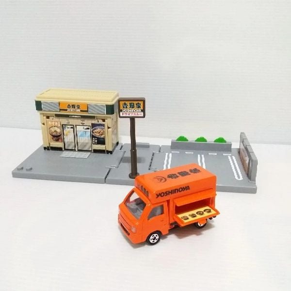 Tomica Town Restaurant Yoshinoya & Food Truck