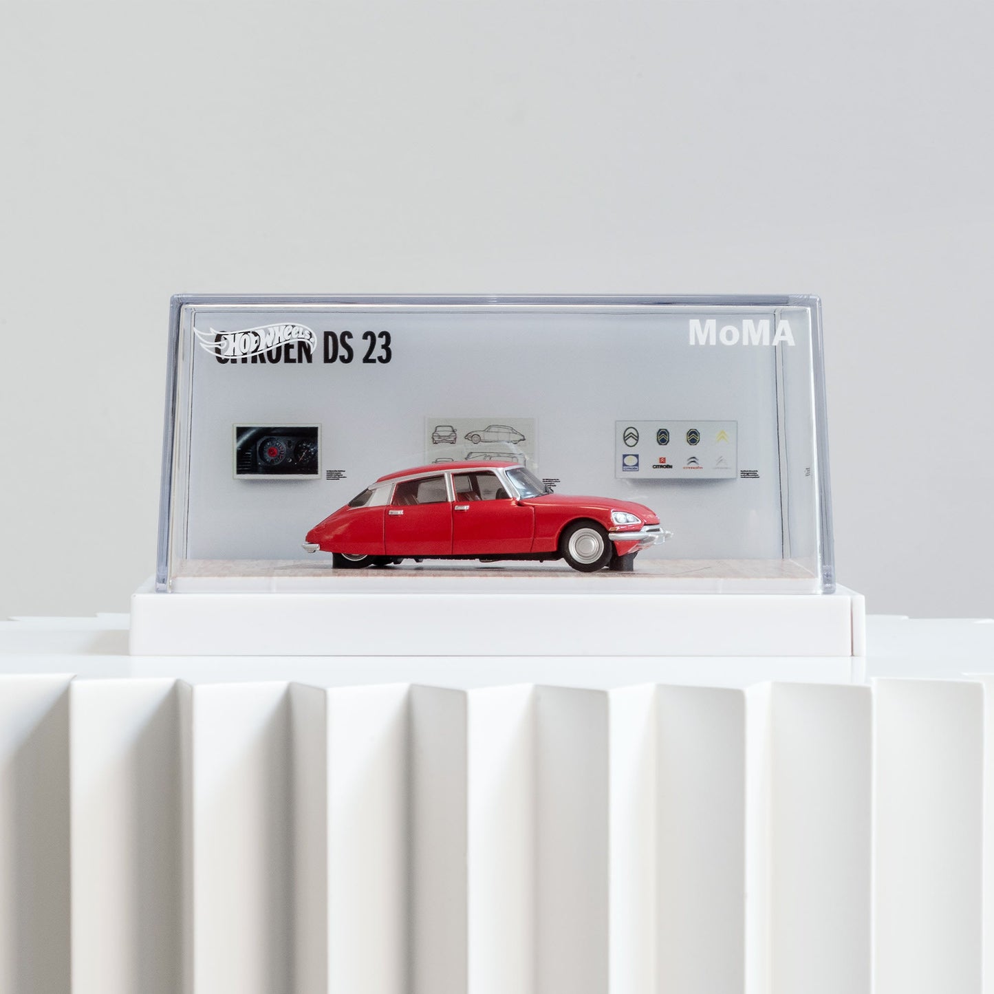 Hot Wheels x MoMA Citroën DS 23 Sedan