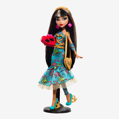 Monster High Cleo and Deuce Howliday Love Edition 2 Pack - Bộ 2 Búp Bê Sưu Tầm Phiên Bản Lễ Tình Nhân Mattel - Góc nhìn khác 3